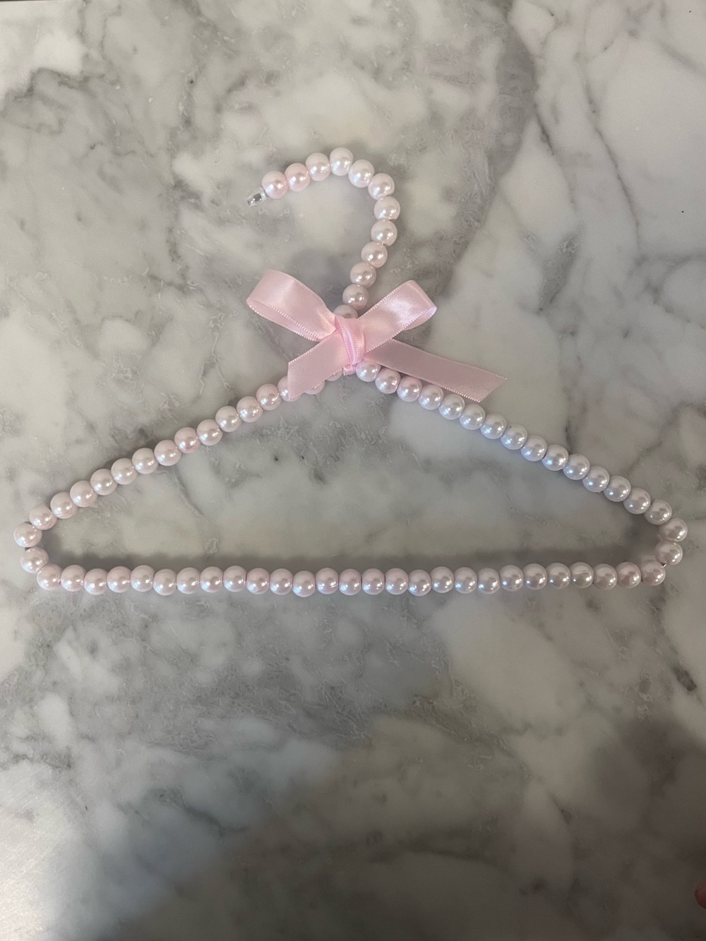 Girls Pink Pearl Hanger with Pink Bow Accessories